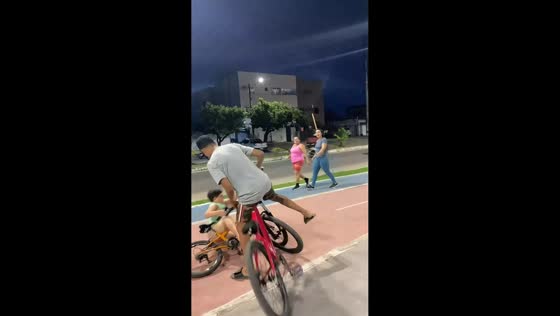 Cyclists collide in lighthearted park mishap in Valentina, Brazil 
