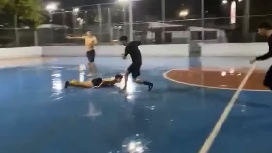 Football player falls on face during game in Caracas