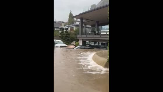 Severe flooding hits West Vancouver due to heavy rains