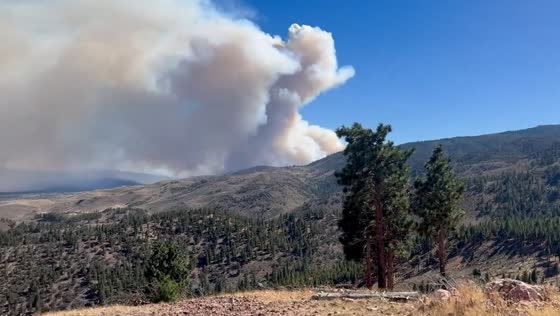 Smoke from Davis Fire in Reno, Nevada, captured in video