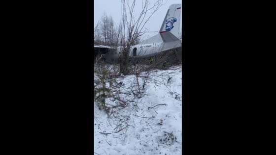 Plane fails to take off and rolls off runway in Khabarovsk, Russia