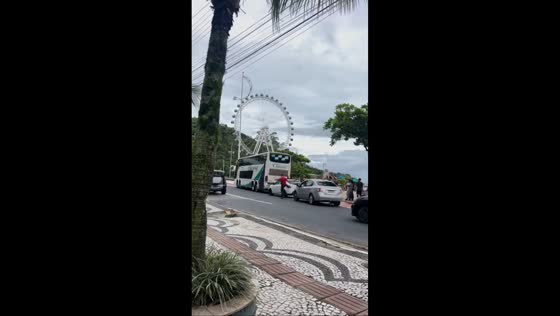  Angry driver bursts tire after collision in Camboriu, Brazil