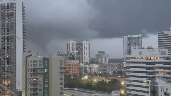 Video captures apparent tornado near Fort Lauderdale downtown