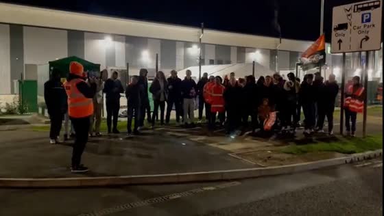 Amazon workers unite for decent pay and conditions in Coventry strike