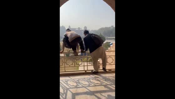 Unscripted skit turns into a funny fall in Peshawar, Pakistan