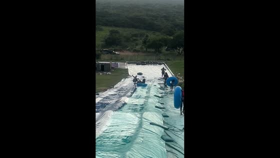 Woman accidentally hits passerby while sliding into pool in Maputo, Mozambique