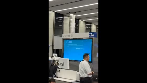 Global IT outage strands passengers at LAX