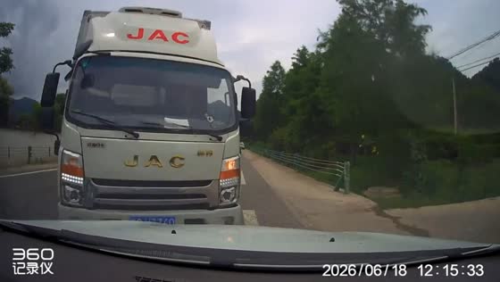 Truck and car collide at rural intersection in Zhejiang, China