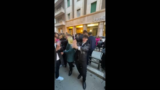 Guy’s wine celebration fails with face spray in Foggia, Italy