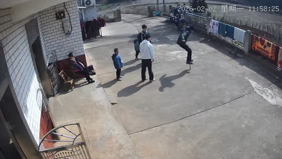 Boy falls while using pogo stick in Hunan, China