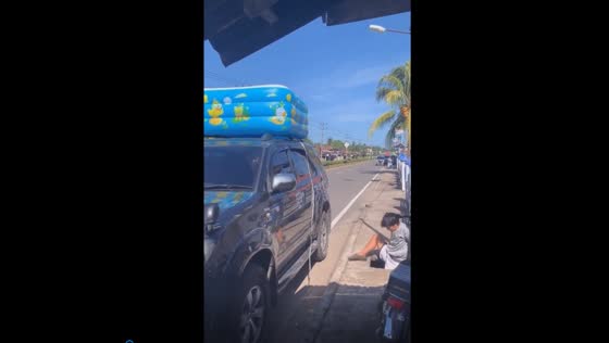 Unexpected pitfall: friend's close call during inflatable pool adventure