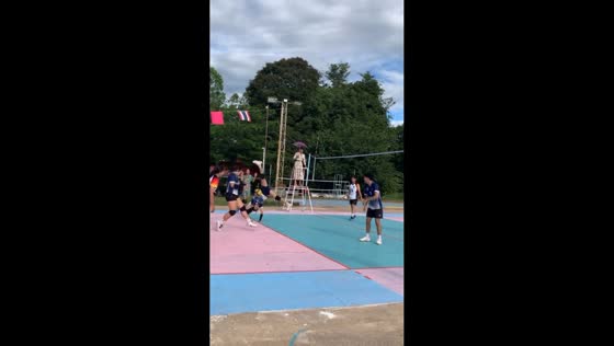 Volleyball rally turns hilarious after unexpected tumble in Nong Khai, Thailand
