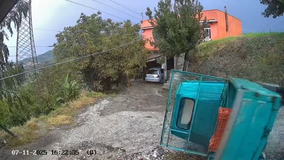 Piaggio ape overturns during reversing incident in San Pier Niceto, Italy