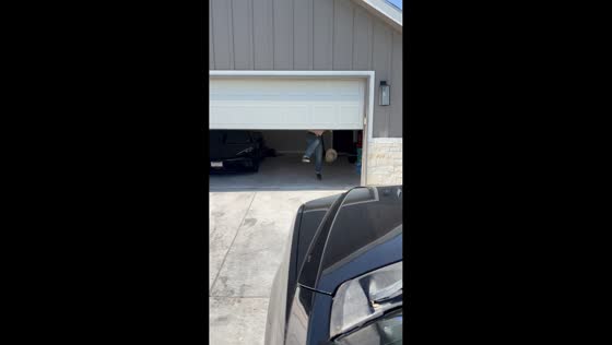 Man crashes into closing garage door in Three Rivers, Texas, USA
