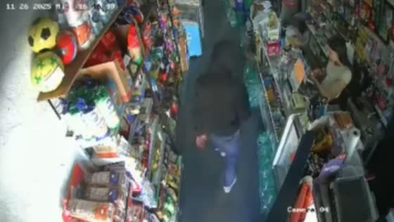 Shop owner fights off attempted robbery in Rocha, Uruguay