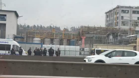 Hydrogen explosion injures workers at chemical plant in Saint-Fons, France
