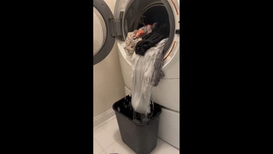 Laundry machine floods house in Maryland, USA