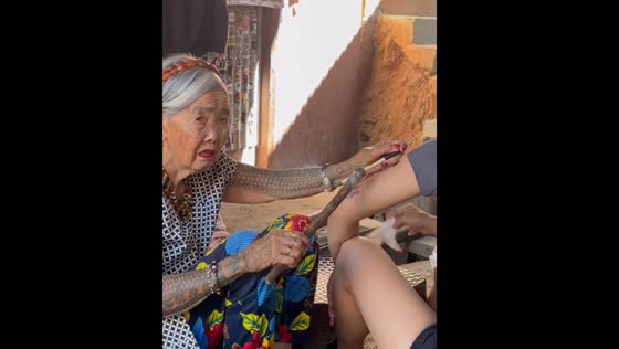Tattoo artist mistaken about thorn during traditional Kalinga tattoo session