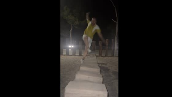 Man falls from mobile bridge in Madrid