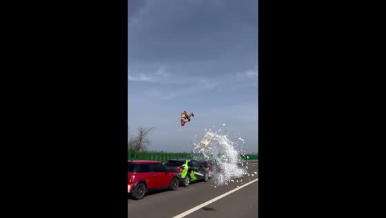 Man performs backflip over six cars in Rostov-on-Don, Russia