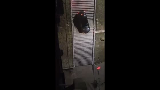 Taxi driver filmed driving car down stairs in Kislovodsk, Russia