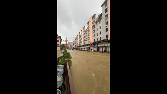 Severe flash floods inundate streets in Huilai and Chaozhou, Guangdong, China