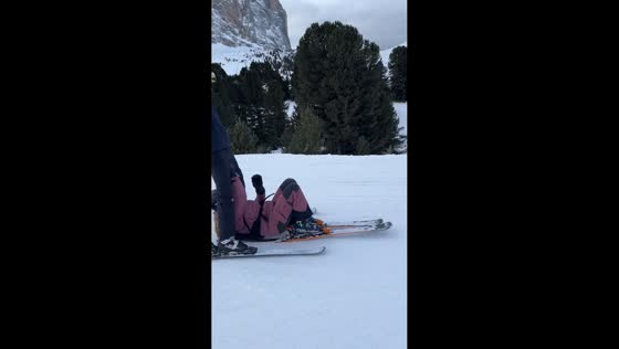 Skiing trick attempt goes wrong in Canazei, Italy