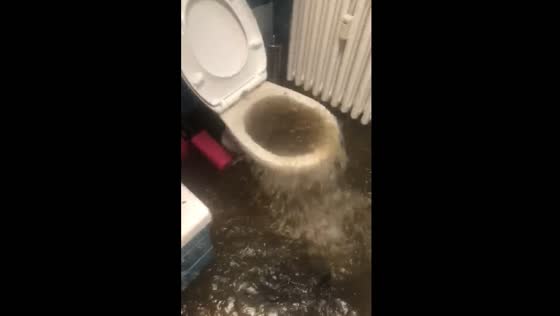 Rainwater floods house through toilet in Bad Wildungen, Germany