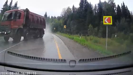 Film crew narrowly avoids collision with speeding truck on Perm-Kizel Highway, Russia