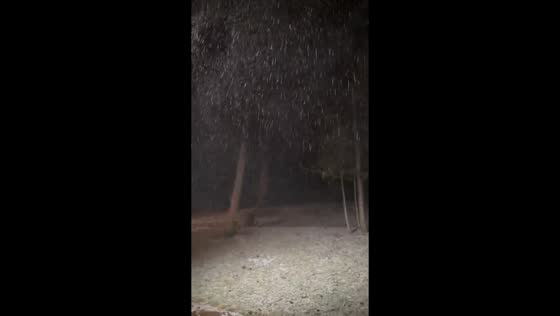 Heavy snowfall blankets Evergreen during power shutoff in Colorado, USA