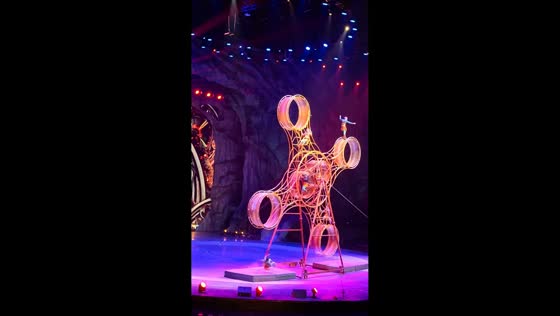 Acrobat falls during rotating space wheel performance in Jiangsu, China