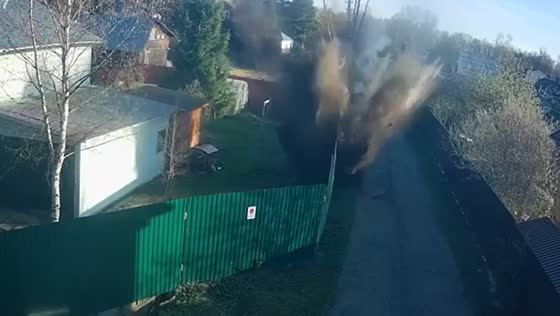 Ammunition falls on fence in Kirzhachsky District, Russia, causing damage