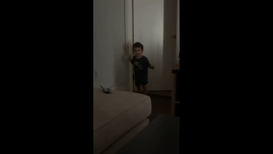 Toddler calms down with chip after waking up in Las Vegas, USA