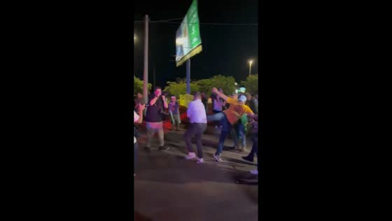 Pastor’s unexpected critique sparks chaos at Bolsonaro vigil in Brasilia, Brazil