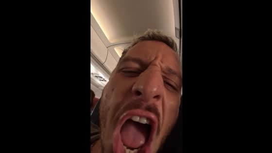 Baby crying imitation on Brussels to Toulouse flight