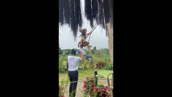 Giant swing thrills: heart-pounding pushes in Kablon, Philippines