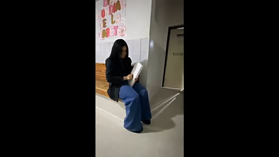 Toilet lid stuck on woman’s finger in Paraná, Argentina