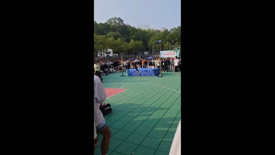 High jump mishap on outdoor court in Hunan, China