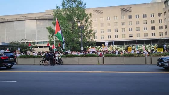 Protesters rally outside State Department during Netanyahu’s visit to Washington, D.C.