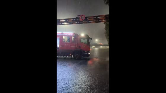 Heavy flooding submerges Beihai Road in Weifang, China