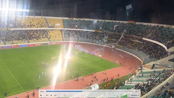 Firecrackers thrown at player during The Strongest match in La Paz, Bolivia