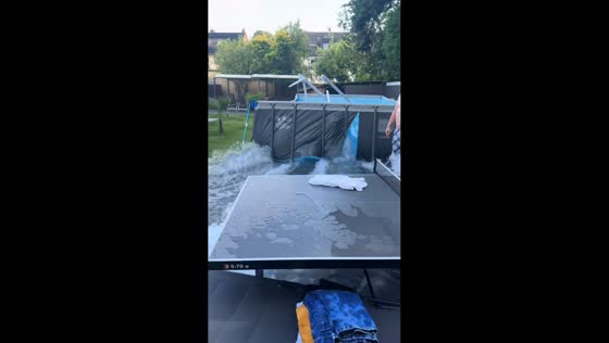 Above-ground pool collapses in Recklinghausen, Germany