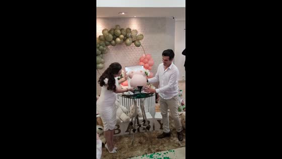 Baby reveal celebration captures joyful moment in Maringá, Brazil