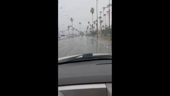 Widespread street flooding amid New Year’s storm in Palm Springs, USA