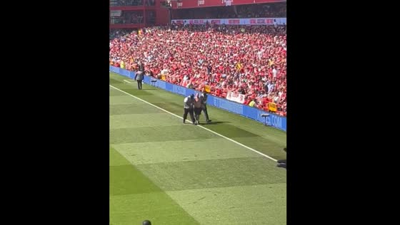 Forest owner on pitch after Leicester earn a point