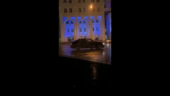 High-speed rainy night collision: dramatic Vladivostok crash on Okeansky Avenue