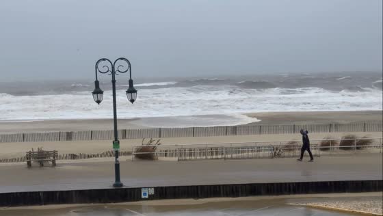 Nor’easter batters with heavy waves and wind gusts in Belmar, New Jersey, USA
