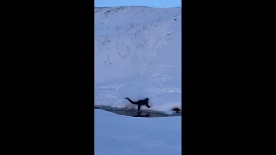 Guy falls into puddle after sliding down slope in Starokul'chubaevo, Russia