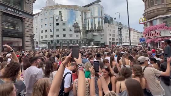 Taylor Swift fans sing in Vienna City Center after concert cancellation due to threat