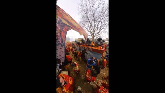 Battling oranges: Ivrea's spectacular carnival tradition